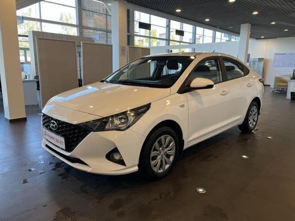 Hyundai Solaris II Рестайлинг с пробегом 2022 года, цена 1 781 000 рублей, 93231 км, седан, Автокод Объявления