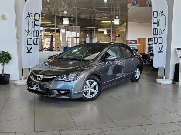 Honda Civic VIII Рестайлинг с пробегом 2009 года, цена 645 000 рублей, 228000 км, седан, Автокод Объявления