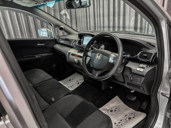 Honda Edix с пробегом 2004 года, цена 600 000 рублей, 301000 км, компактвэн, Автокод Объявления