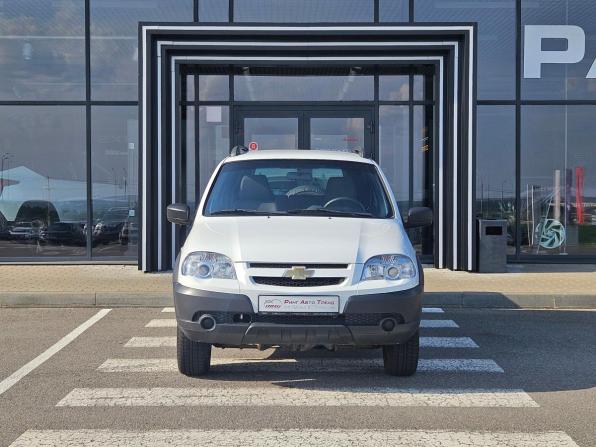 Chevrolet Niva I Рестайлинг с пробегом 2016 года, цена 677 000 рублей, 79000 км, внедорожник, Автокод Объявления