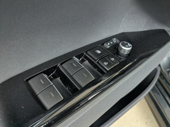 Toyota Camry IX (XV80) China Market с пробегом 2024 года, цена 4 000 000 рублей, 26487 км, седан, Автокод Объявления