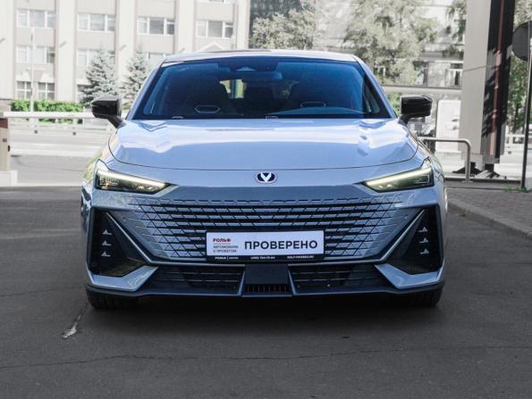 Changan UNI-V I с пробегом 2024 года, цена 2 499 000 рублей, 7029 км, лифтбек, Автокод Объявления