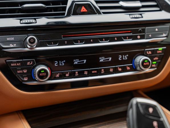 BMW 5 серии VII (G30/G31/G38) с пробегом 2017 года, цена 3 750 000 рублей, 99150 км, седан, Автокод Объявления