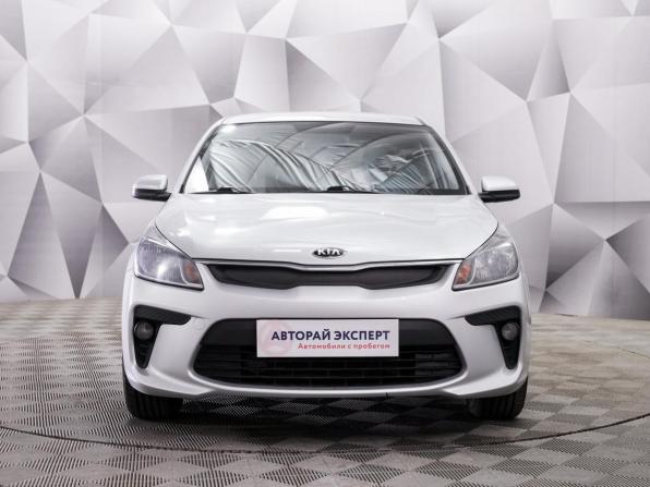 Kia Rio IV Рестайлинг с пробегом 2020 года, цена 1 439 000 рублей, 134135 км, седан, Автокод Объявления