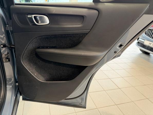 Volvo XC40 I с пробегом 2021 года, цена 3 175 900 рублей, 101849 км, внедорожник, Автокод Объявления