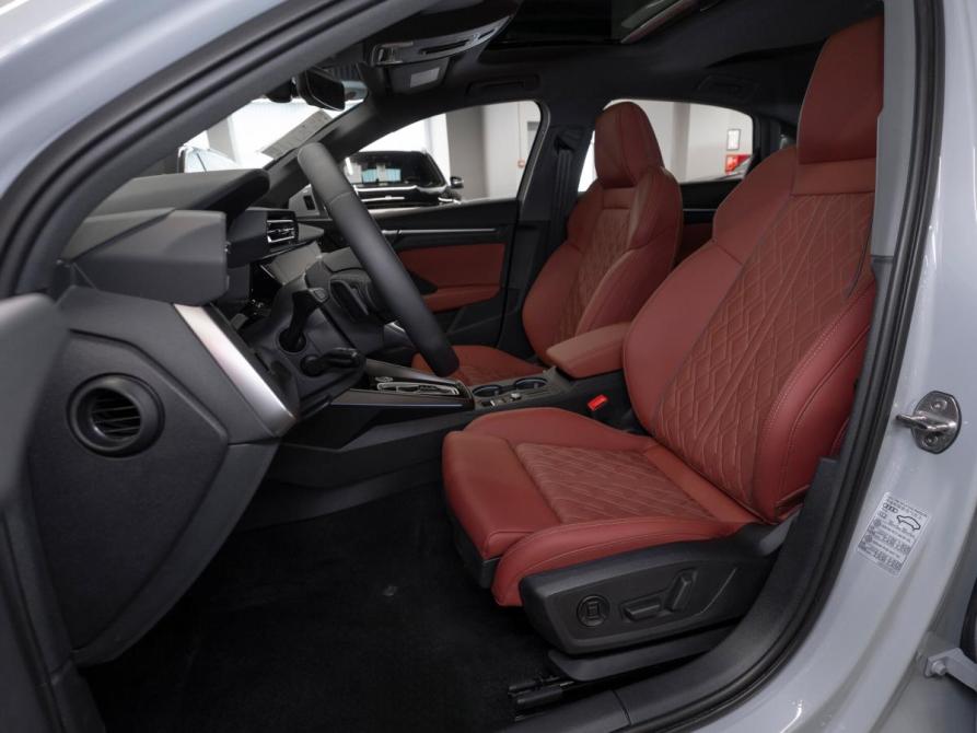 Audi A3 IV (8Y) Рестайлинг Москва  - изображение 9
