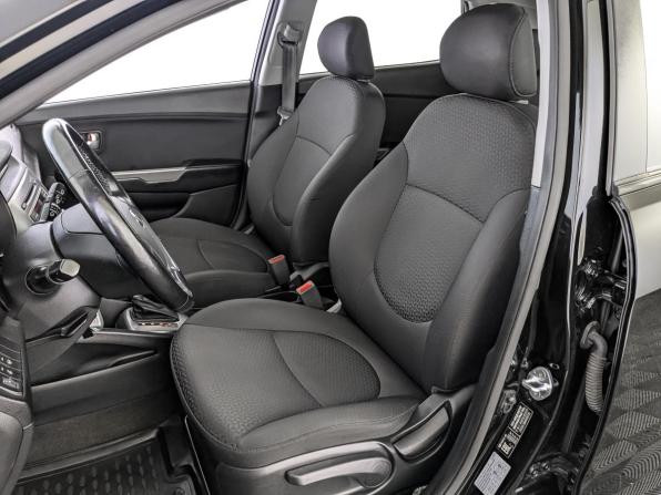 Kia Rio III Рестайлинг с пробегом 2017 года, цена 1 410 000 рублей, 41179 км, хэтчбек, Автокод Объявления