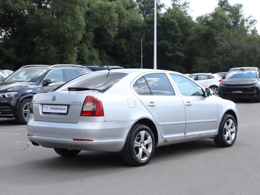 Skoda Octavia II (A5) Рестайлинг Москва  - изображение 5