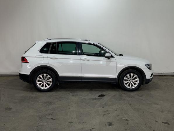 Volkswagen Tiguan II с пробегом 2017 года, цена 2 375 000 рублей, 85882 км, внедорожник, Автокод Объявления