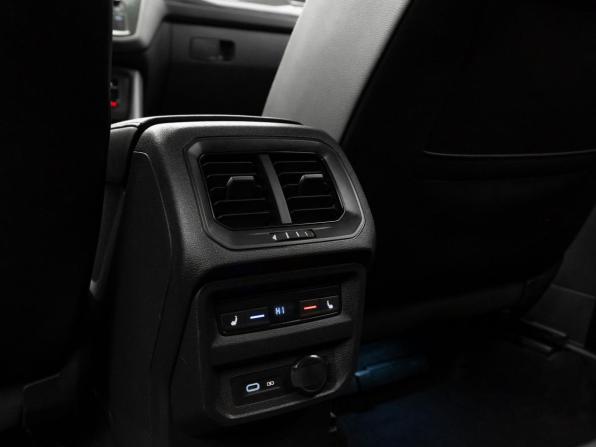 Volkswagen Tiguan II с пробегом 2020 года, цена 3 590 000 рублей, 98855 км, внедорожник, Автокод Объявления