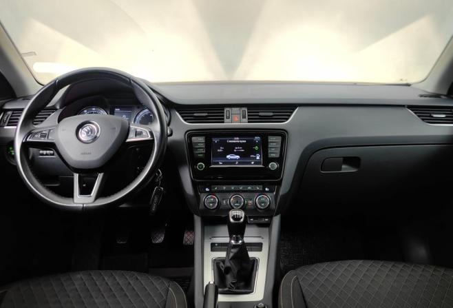 Skoda Octavia III (A7) с пробегом 2016 года, цена 1 555 000 рублей, 93011 км, лифтбек, Автокод Объявления
