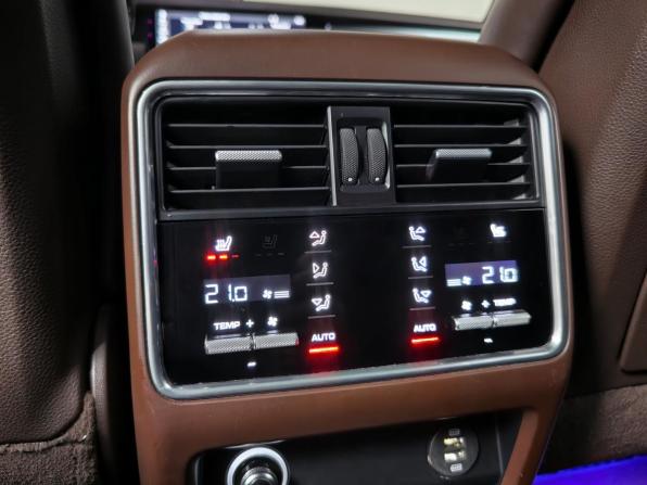 Porsche Cayenne III с пробегом 2018 года, цена 7 500 000 рублей, 111940 км, внедорожник, Автокод Объявления