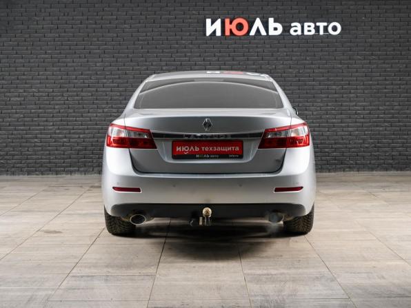 Renault Latitude I с пробегом 2011 года, цена 1 100 000 рублей, 256417 км, седан, Автокод Объявления