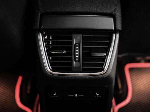 Skoda Octavia III (A7) Рестайлинг с пробегом 2019 года, цена 2 135 000 рублей, 119951 км, лифтбек, Автокод Объявления