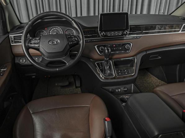 Hyundai Grand Starex I Рестайлинг 2 с пробегом 2020 года, цена 3 890 000 рублей, 72358 км, минивэн, Автокод Объявления