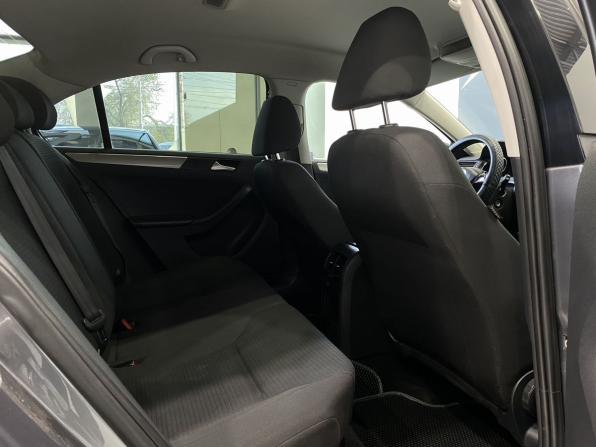 Volkswagen Jetta VI Рестайлинг с пробегом 2016 года, цена 999 900 рублей, 365250 км, седан, Автокод Объявления
