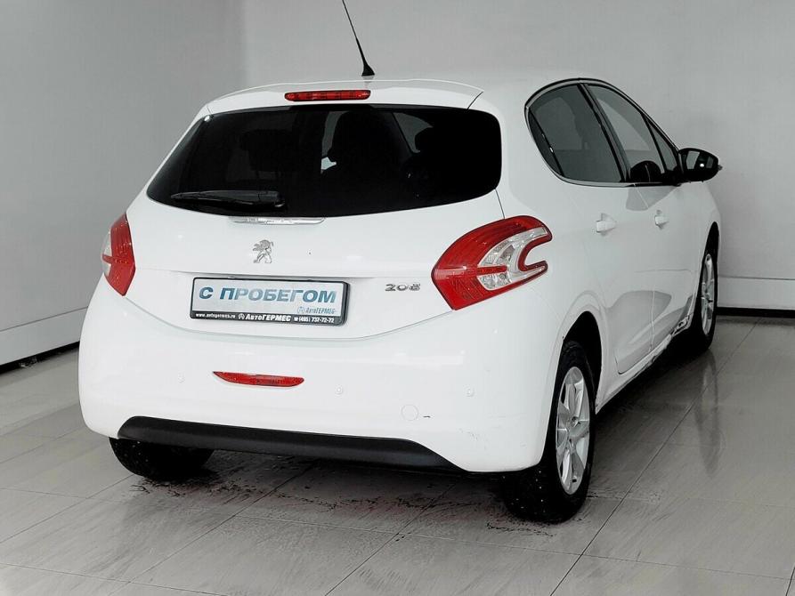 Peugeot 208 I Москва  - изображение 4