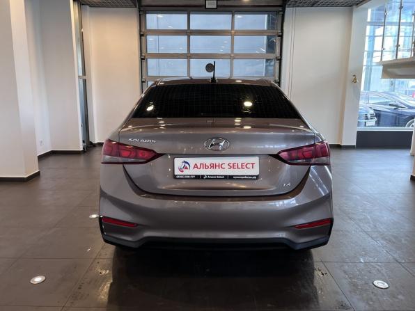 Hyundai Solaris II с пробегом 2018 года, цена 1 550 000 рублей, 79167 км, седан, Автокод Объявления