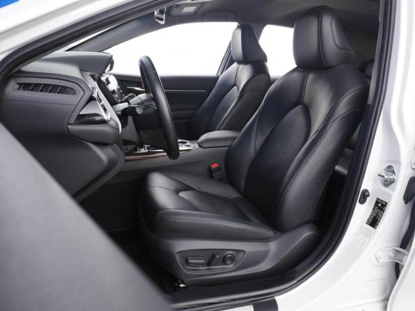 Toyota Camry VIII (XV70) с пробегом 2021 года, цена 3 399 055 рублей, 29186 км, седан, Автокод Объявления