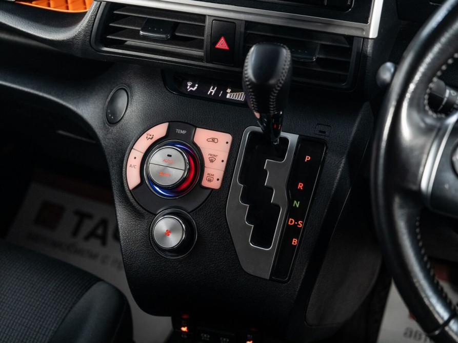 Toyota Sienta II Рестайлинг Иркутск  - изображение 15