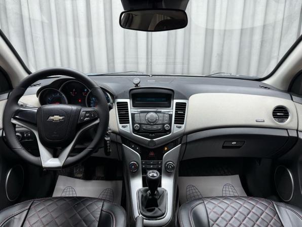 Chevrolet Cruze I с пробегом 2011 года, цена 649 000 рублей, 123456 км, седан, Автокод Объявления