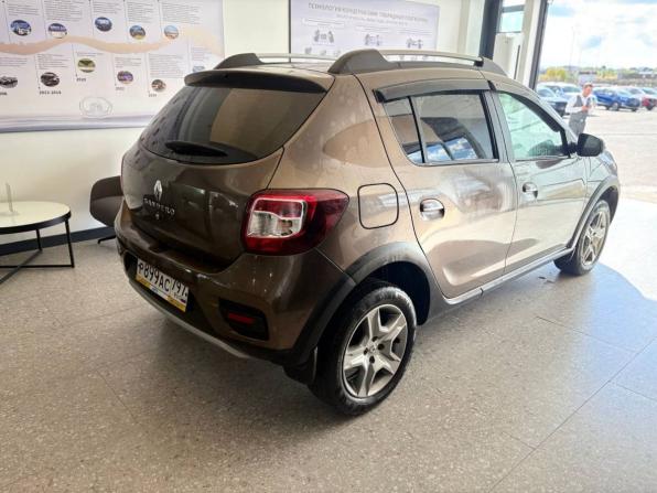 Renault Sandero II Рестайлинг с пробегом 2019 года, цена 1 207 000 рублей, 100051 км, хэтчбек, Автокод Объявления
