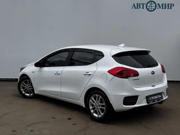 Kia Ceed II Рестайлинг с пробегом 2017 года, цена 1 059 000 рублей, 215399 км, хэтчбек, Автокод Объявления