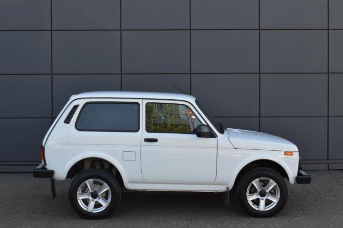 Lada (ВАЗ) Niva Legend с пробегом 2024 года, цена 870 000 рублей, 15846 км, внедорожник, Автокод Объявления