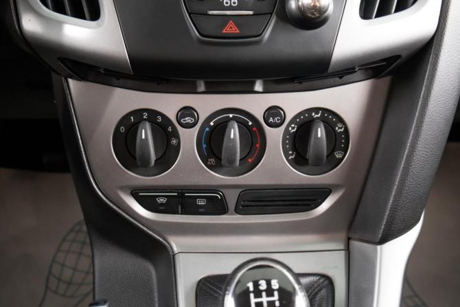 Ford Focus III с пробегом 2014 года, цена 759 000 рублей, 203000 км, хэтчбек, Автокод Объявления
