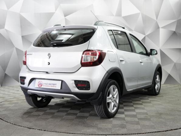 Renault Sandero II с пробегом 2017 года, цена 1 130 000 рублей, 17876 км, хэтчбек, Автокод Объявления