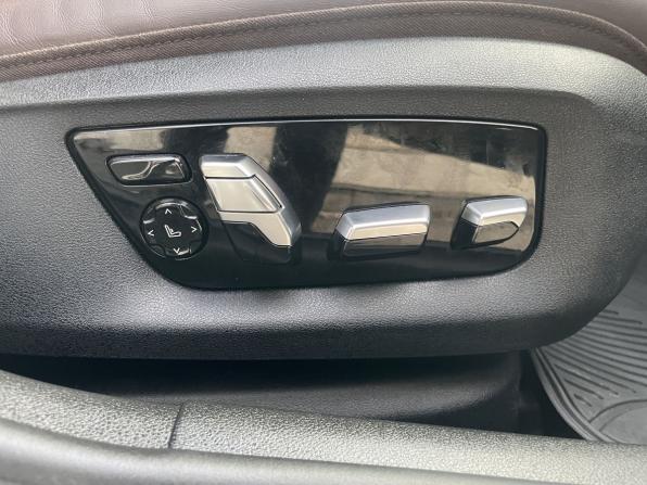 BMW 5 серии VII (G30/G31/G38) с пробегом 2019 года, цена 4 599 000 рублей, 93739 км, седан, Автокод Объявления
