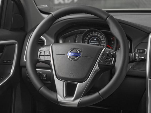 Volvo XC60 I Рестайлинг с пробегом 2017 года, цена 1 999 000 рублей, 166100 км, внедорожник, Автокод Объявления