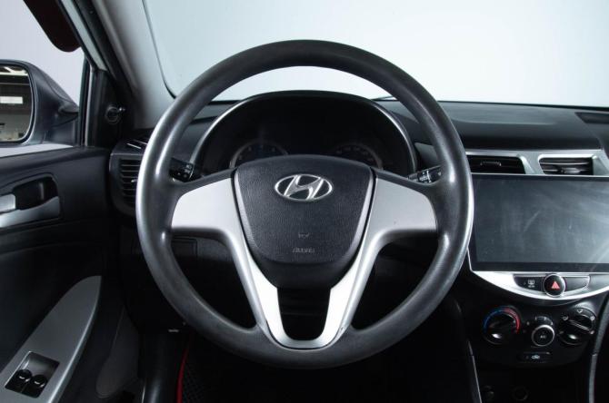 Hyundai Solaris I с пробегом 2014 года, цена 939 000 рублей, 156800 км, хэтчбек, Автокод Объявления