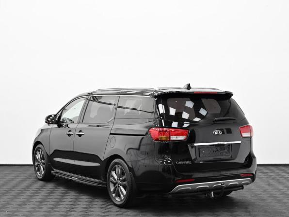 Kia Carnival III с пробегом 2017 года, цена 2 649 000 рублей, 134000 км, минивэн, Автокод Объявления