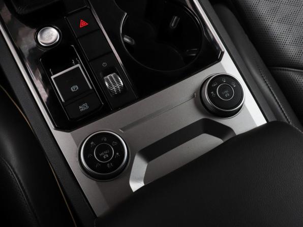 Volkswagen Touareg III с пробегом 2019 года, цена 5 099 000 рублей, 110935 км, внедорожник, Автокод Объявления