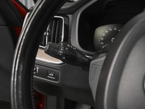Volvo XC60 II с пробегом 2018 года, цена 3 224 000 рублей, 195301 км, внедорожник, Автокод Объявления
