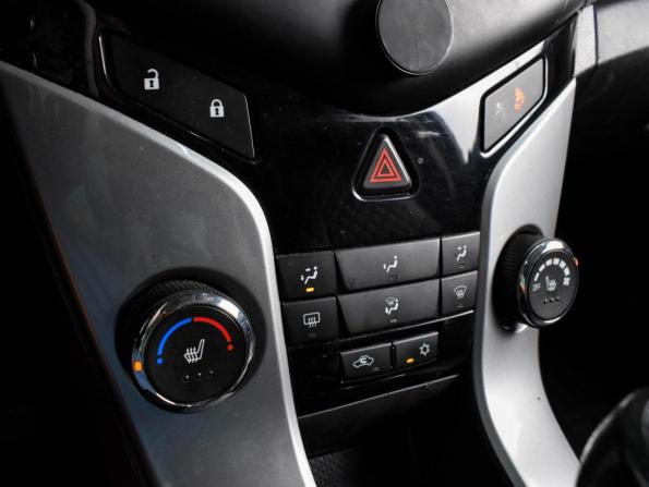Chevrolet Cruze I Рестайлинг с пробегом 2013 года, цена 810 000 рублей, 274837 км, универсал, Автокод Объявления