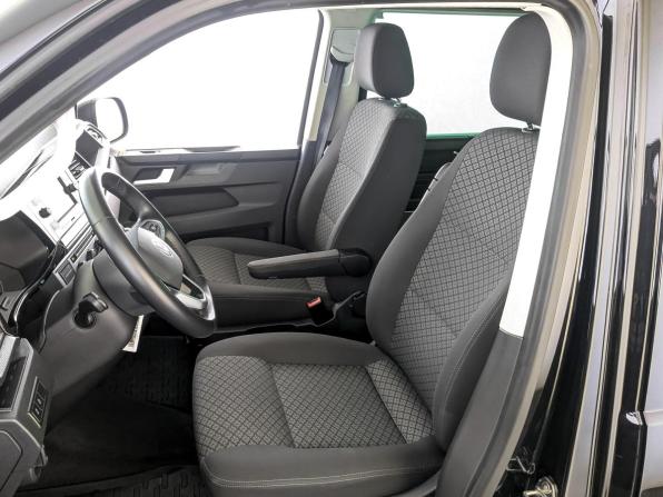 Volkswagen Multivan T6 Рестайлинг с пробегом 2021 года, цена 5 850 000 рублей, 111404 км, минивэн, Автокод Объявления