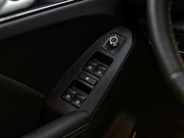 Haval Jolion I Рестайлинг с пробегом 2024 года, цена 2 088 000 рублей, 33076 км, внедорожник, Автокод Объявления