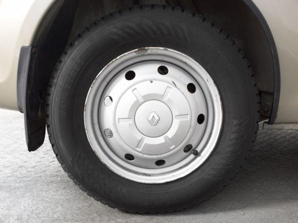 Renault Logan I Рестайлинг с пробегом 2012 года, цена 439 995 рублей, 180227 км, седан, Автокод Объявления