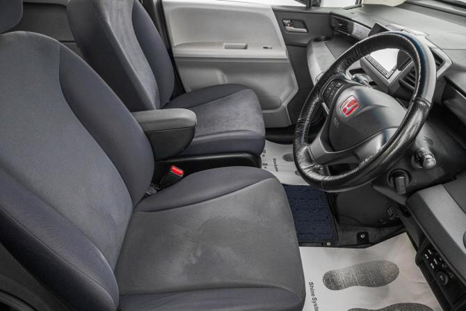 Honda Freed I с пробегом 2009 года, цена 1 379 000 рублей, 113000 км, компактвэн, Автокод Объявления