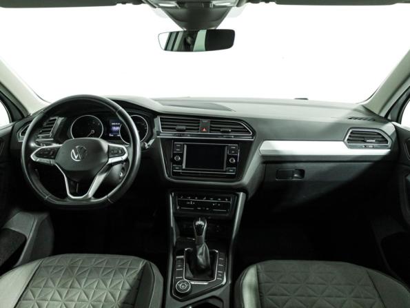 Volkswagen Tiguan II Рестайлинг с пробегом 2022 года, цена 2 999 700 рублей, 97302 км, внедорожник, Автокод Объявления