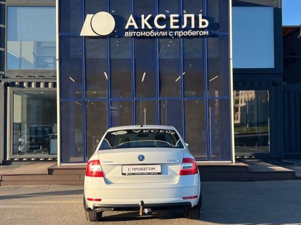 Skoda Octavia III (A7) Рестайлинг с пробегом 2018 года, цена 1 599 000 рублей, 117000 км, лифтбек, Автокод Объявления
