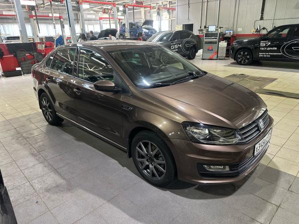 Volkswagen Polo V Рестайлинг с пробегом 2016 года, цена 1 299 900 рублей, 113331 км, седан, Автокод Объявления