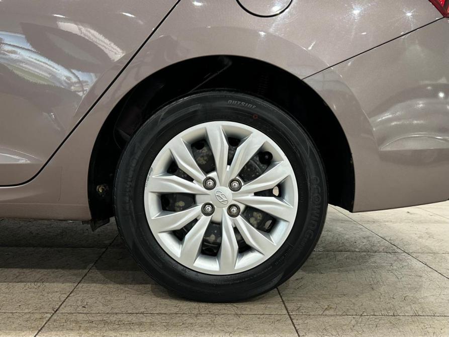 Hyundai Solaris II Санкт-Петербург  - изображение 11