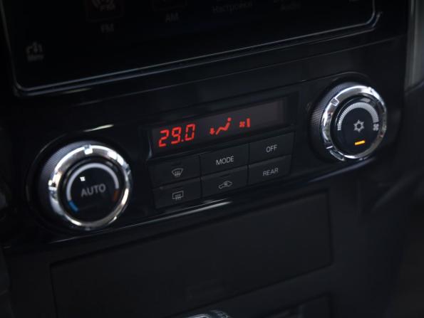 Mitsubishi Pajero IV Рестайлинг 2 с пробегом 2018 года, цена 2 399 777 рублей, 153182 км, внедорожник, Автокод Объявления