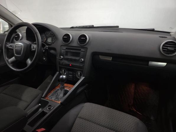 Audi A3 II (8P) Рестайлинг 2 с пробегом 2011 года, цена 850 000 рублей, 285583 км, хэтчбек, Автокод Объявления