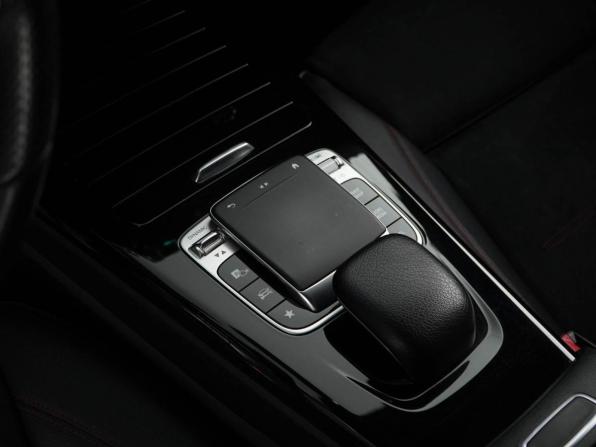 Mercedes-Benz A-Класс IV (W177) с пробегом 2019 года, цена 2 347 077 рублей, 77417 км, хэтчбек, Автокод Объявления