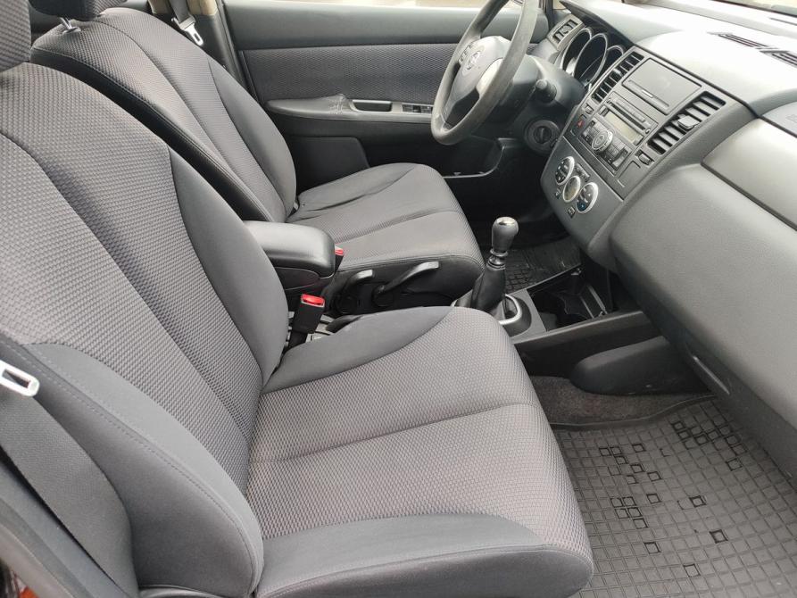 Nissan Tiida I Москва  - изображение 9