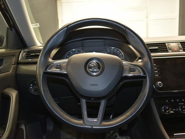 Skoda Superb III с пробегом 2017 года, цена 1 950 000 рублей, 169212 км, лифтбек, Автокод Объявления